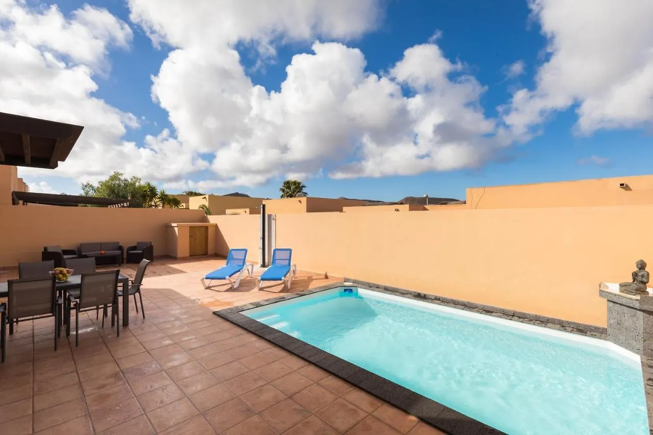 Home2Book Isla Lagoa, Private Pool 拉·奥利瓦